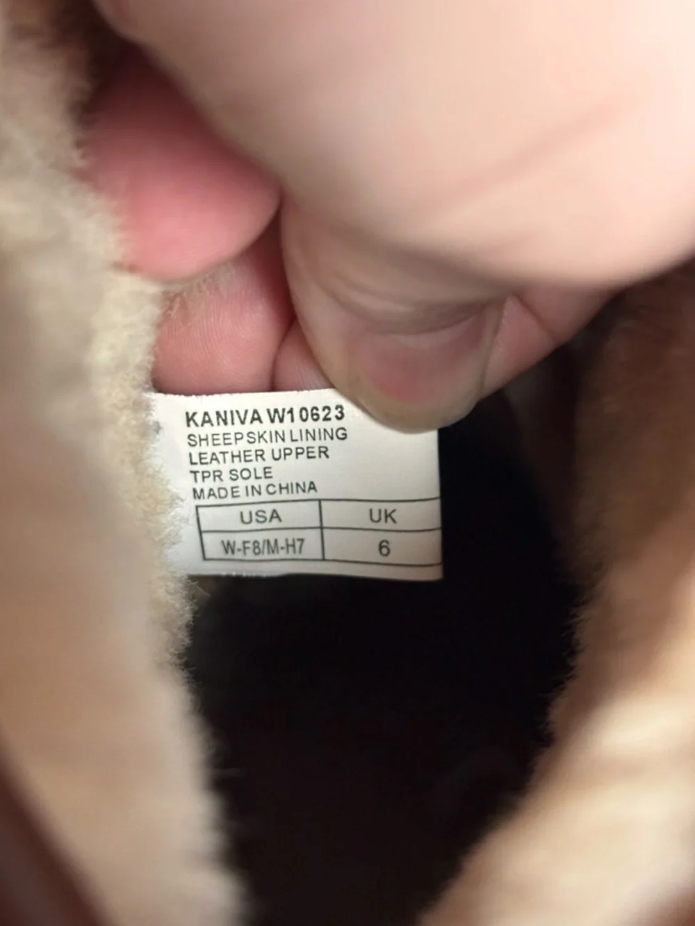 EMU Australia Kaniva Sheepskin and Shearling Boots – Women’s Sz 8